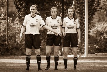 Bild 1753 - Frauen SG Holstein Sued - SV Eintracht Luebeck : Ergebnis: 3:0